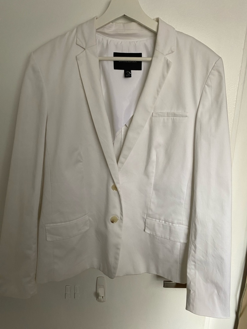 Banana Republic White Women's Single-Breasted Notch Lapel Blazer